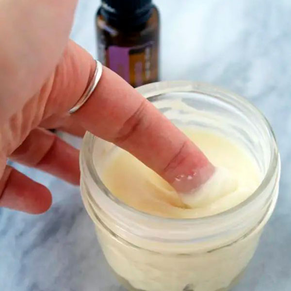 RECETARIO 20 RECETAS CREMAS FACIALES Y SERUM