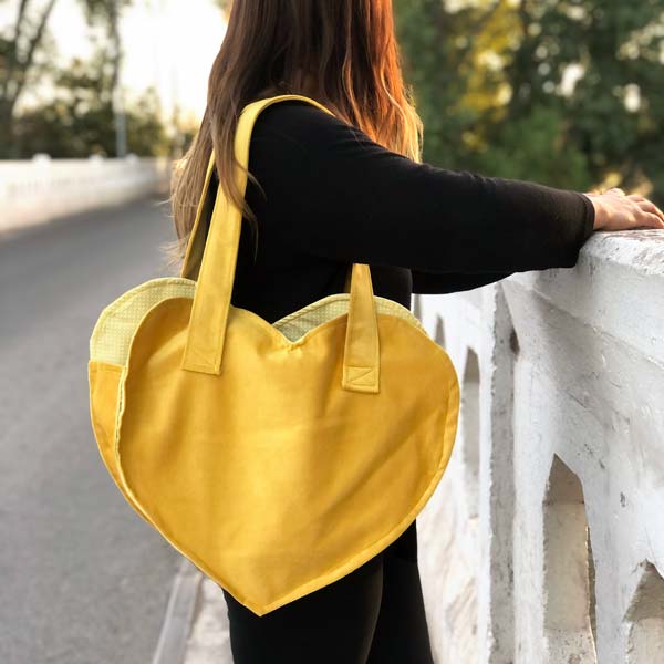 TOTE BAG Corazon amarillo