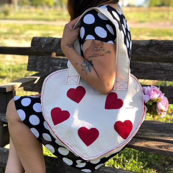 TOTE BAG Corazones rojos