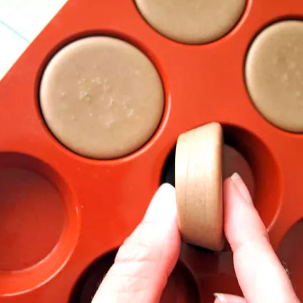 TALLER  ELABORACIÓN PROTECTOR SOLAR MINERAL (SÓLIDOS Y LÍQUIDOS) 04/12/2025 19:00 HRS