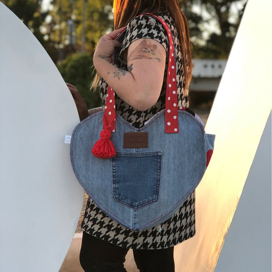 TOTE BAG CORAZON CON BOLSILLO (UPCYCLING)